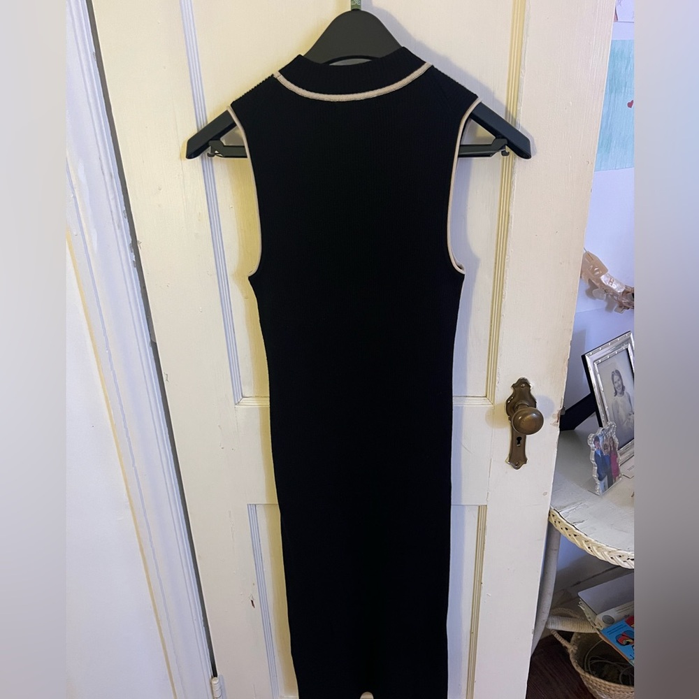 Max Studio Black Sleeveless Midi Dress with White Trim